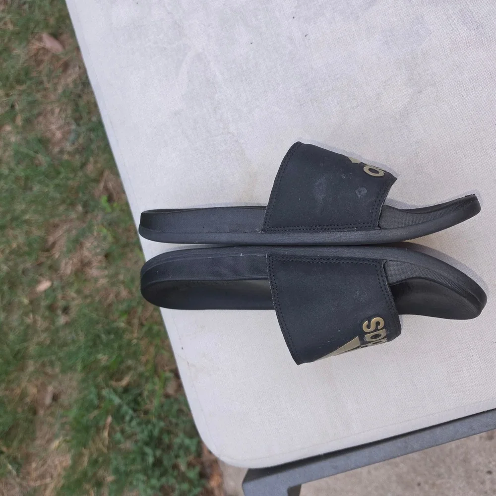 Adidas Adilette Shower Slides Black Gold Metallic Logo Sandals B41742 Mens 7